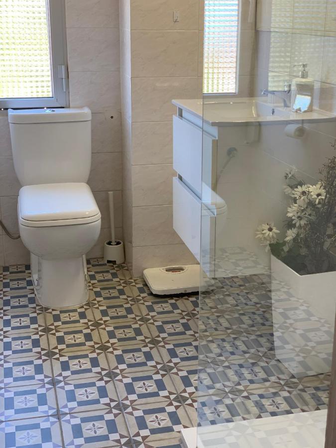 Santa Ana Apartman Les Deveses Kültér fotó
